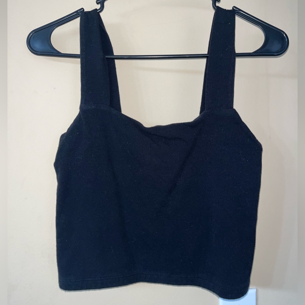 Black Aeropostale tank top